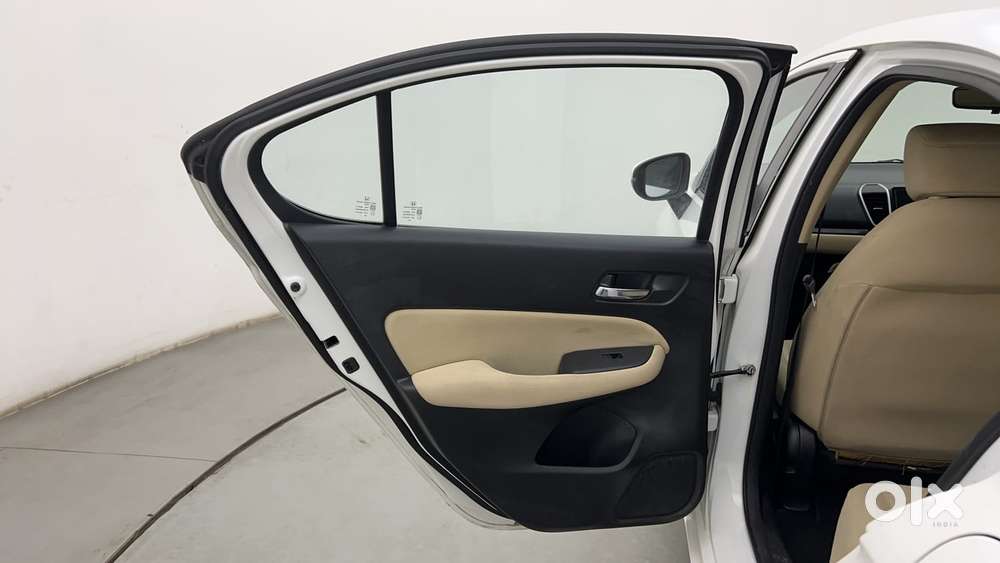 Honda City I-vtec Cvt V, 2022, Petrol