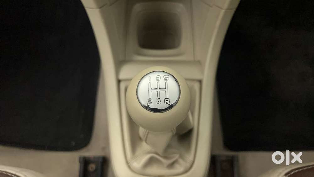 Maruti Suzuki Swift Dzire 1.3 Vxi, 2015, Petrol