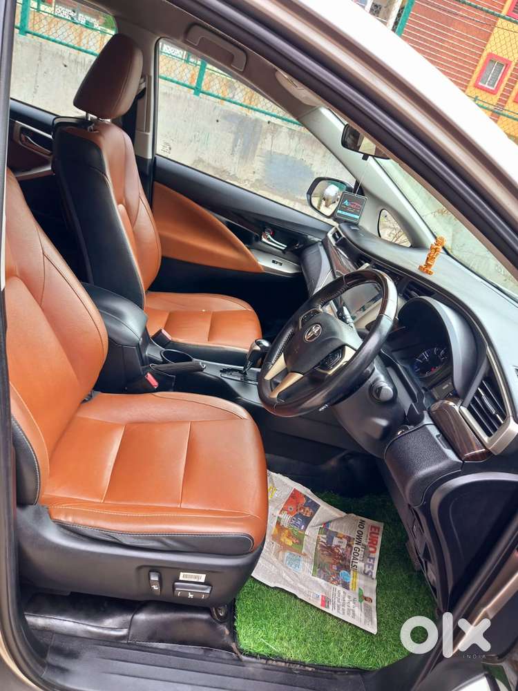 Toyota Innova Crysta 2.8z Automatic, 2018, Diesel