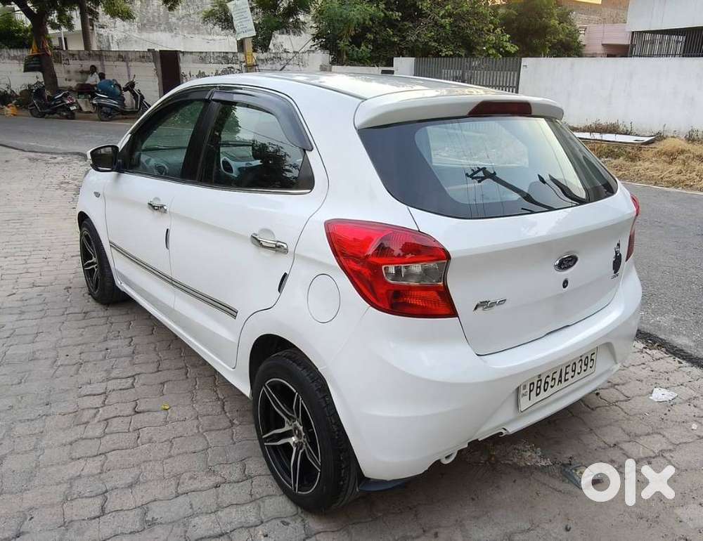 Ford Figo 1.2p Trend Mt, 2015, Petrol