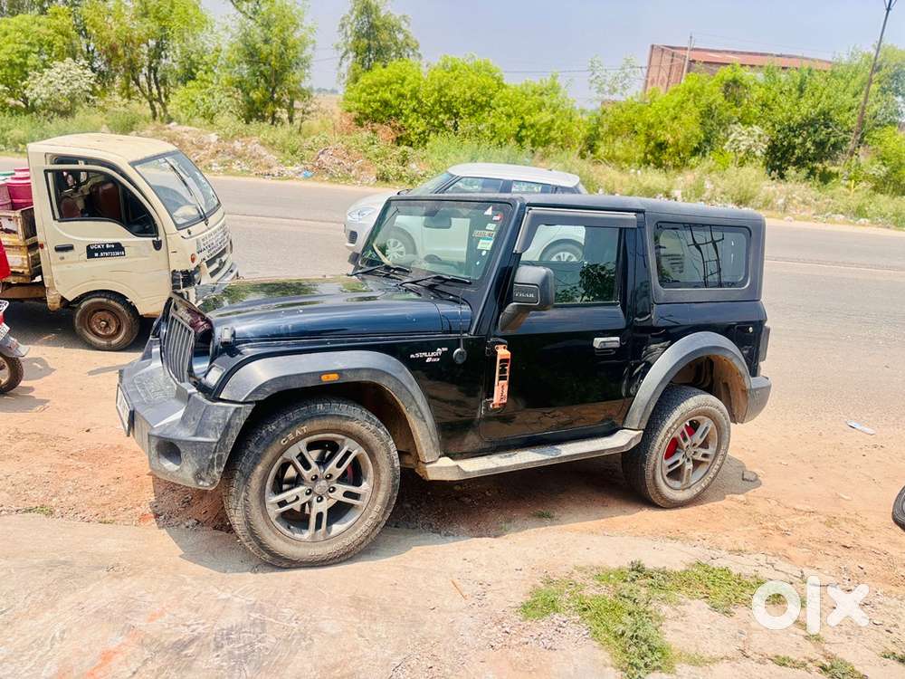 Mahindra Thar Petrol 2022