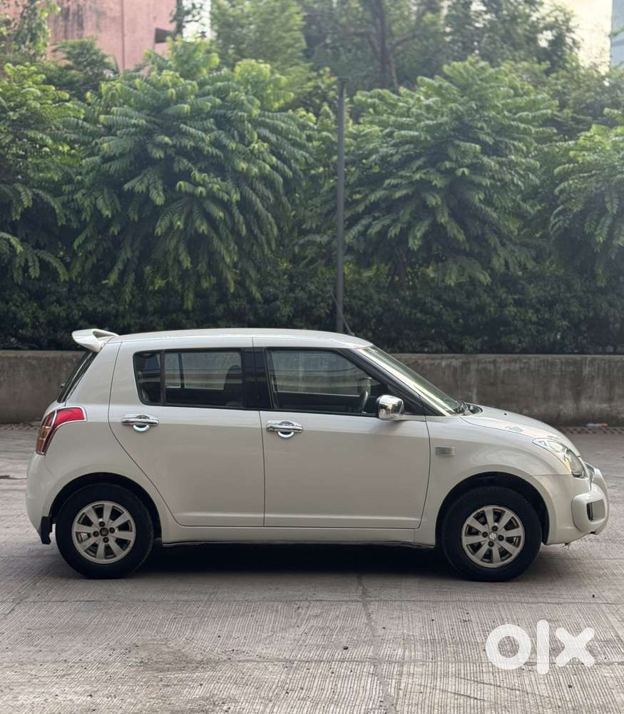 Maruti Suzuki Swift Vvt Zxi, 2009, Petrol