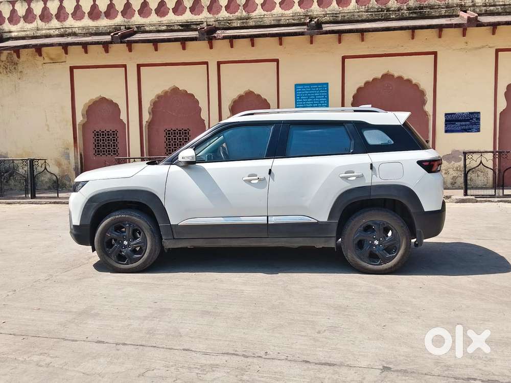 Maruti Suzuki Brezza 1.5 Zxi Cng Dual Tone, 2023, Cng & Hybrids