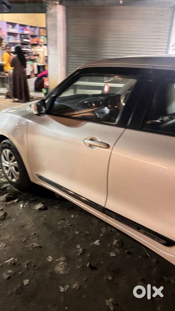 Maruti Suzuki Swift Amt Abs Petrol 2022 Registration