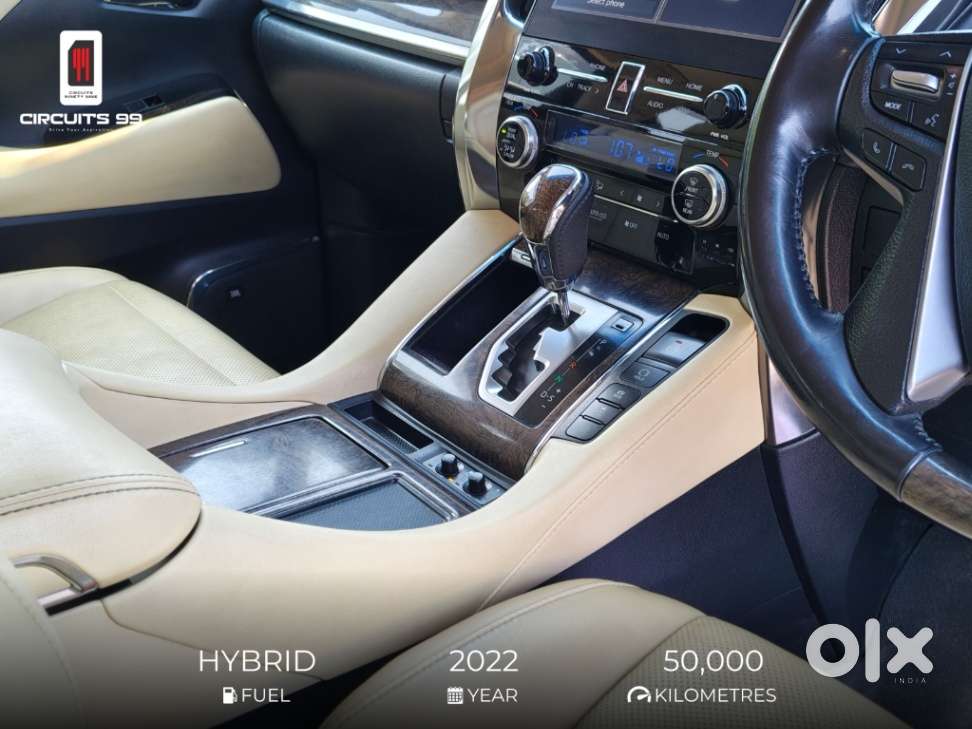 Toyota Vellfire, 2022, Petrol