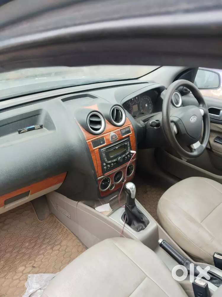 Ford Fiesta 2005 Km Driven