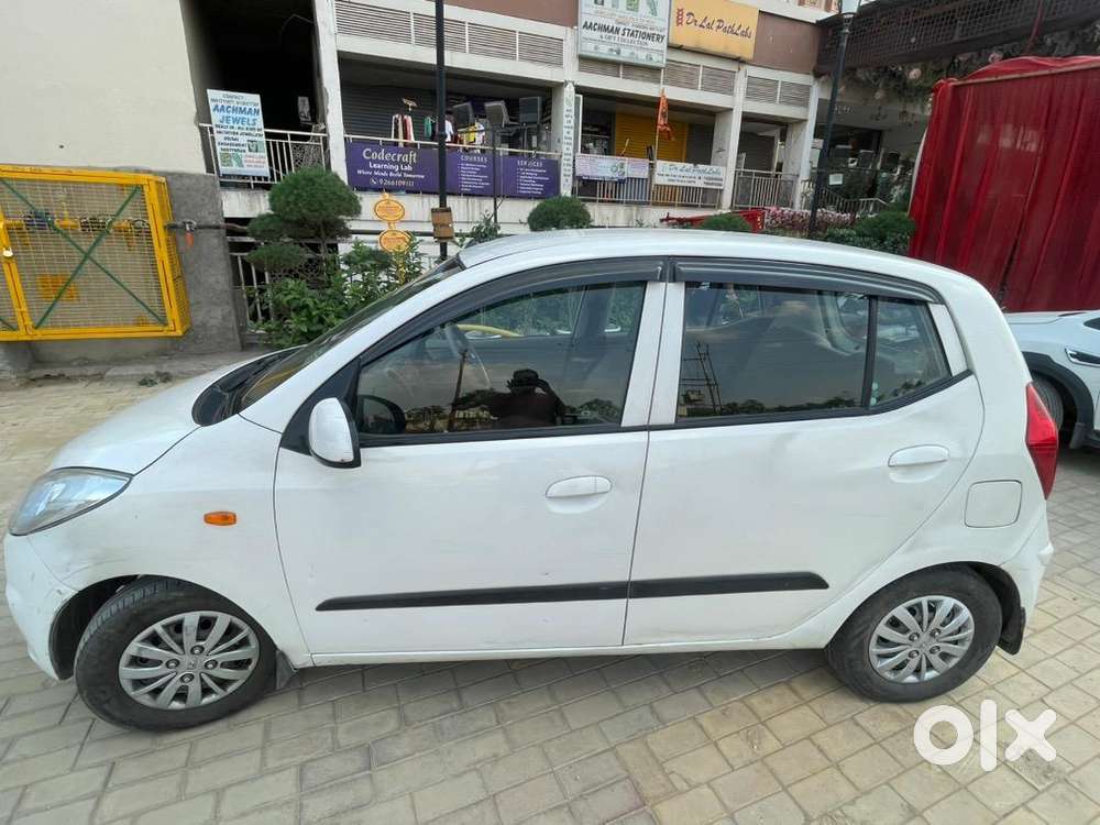 Well Maintained I10 Petrol And Cng