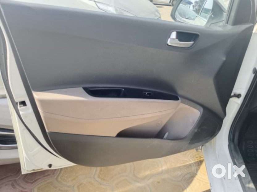 Hyundai I10 Asta At, 2015, Petrol