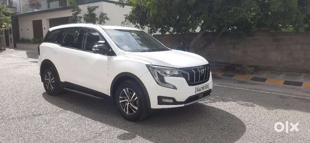 Mahindra Xuv700 2.0 Ax 5 Petrol At Str, 2024, Petrol