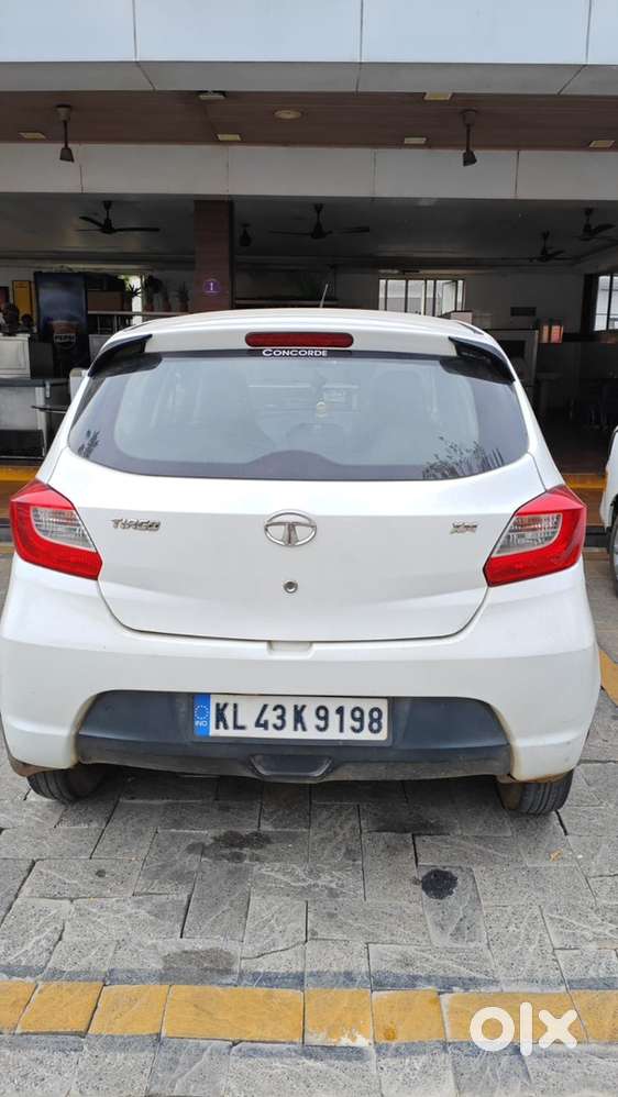 Tata Tiago Petrol 2018