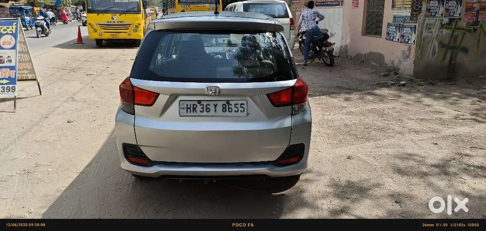 Honda Mobilio 2015 Diesel 157000 Km Driven Good Condition.