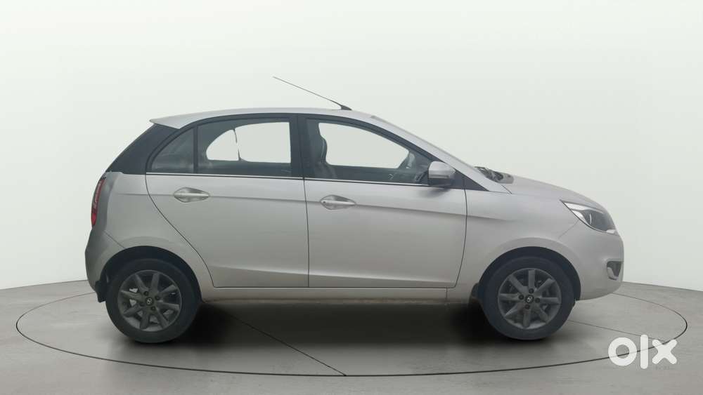 Tata Bolt Revotron Xt, 2015, Petrol