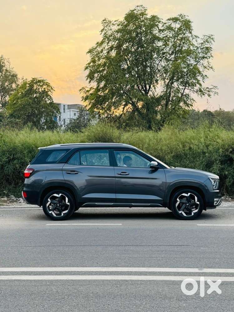 Hyundai Alcazar 2023 Petrol Well Maintained