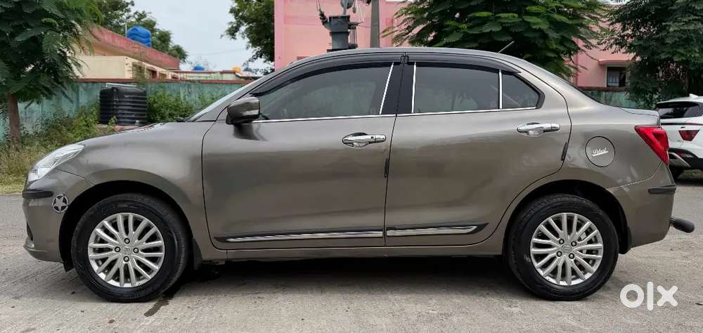 Maruti Dzire Petrol 2023 Model Zxi Manual Second-hand