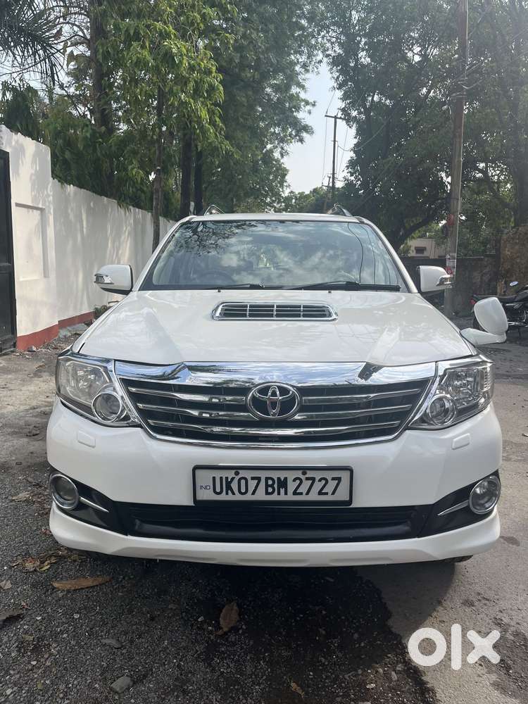 Toyota Fortuner 3.0 Ltd, 2015, Petrol