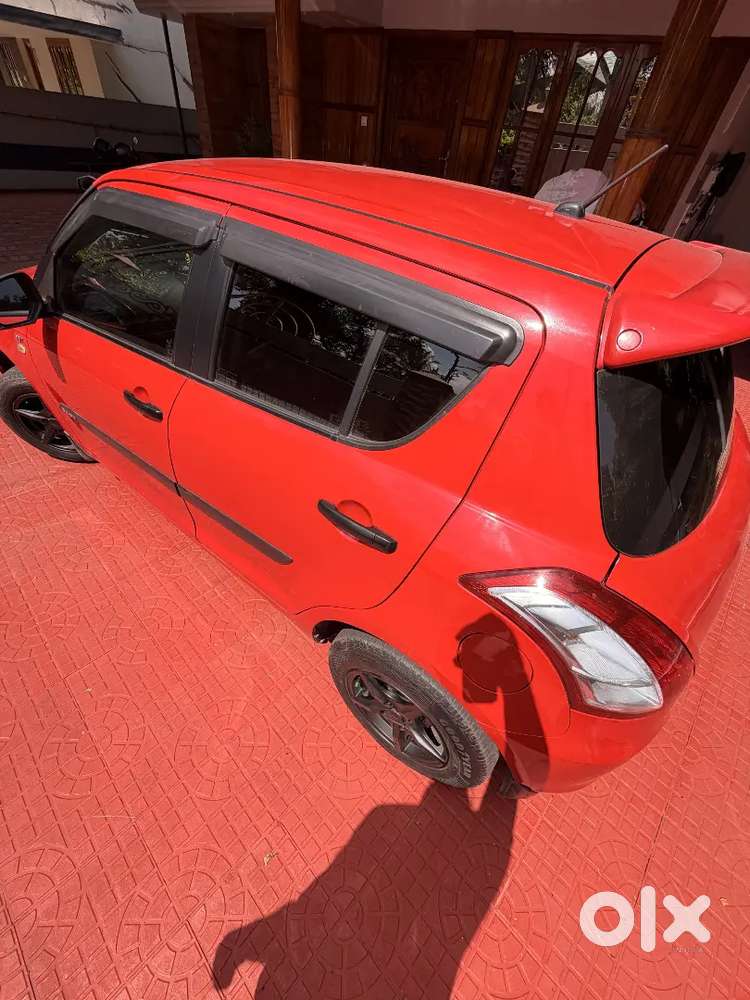 Maruti Suzuki Swift 2016