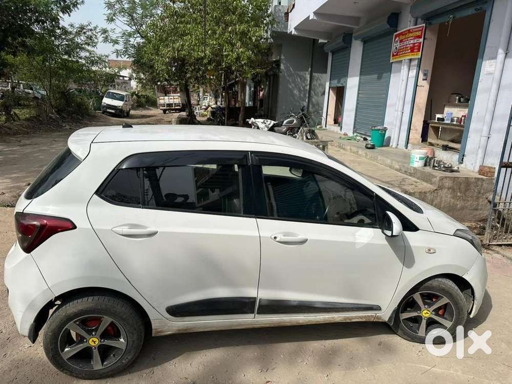 Hyundai Petrol Manual 2016