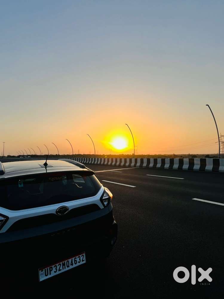 Tata Nexon Petrol Sunroof 2022
