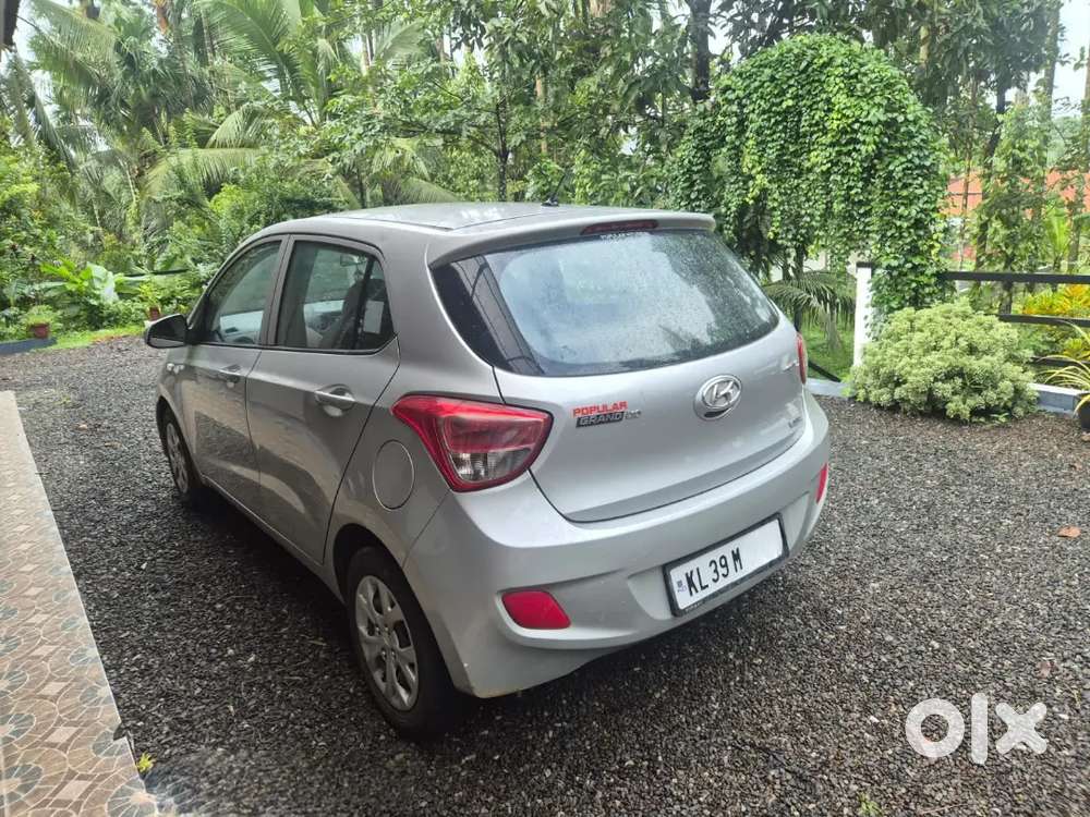 Hyundai Grand I 10 Magna Auto Matic New Insurance Spare Keyc
