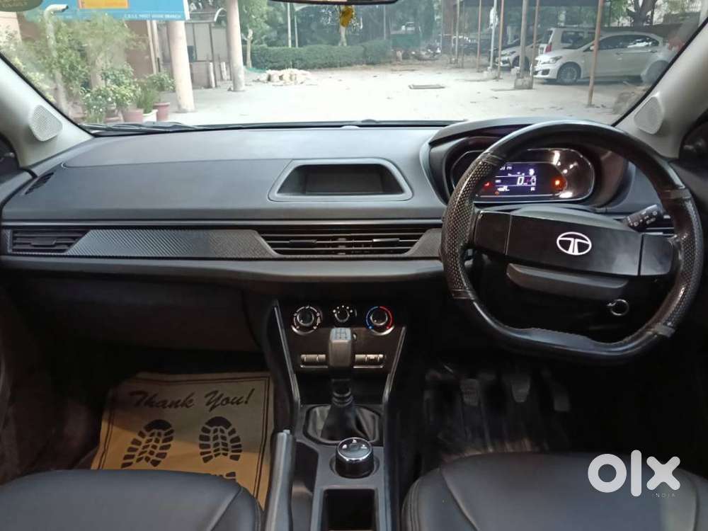 Tata Nexon Smart 1.2 Revotron Petrol 5 Mt, 2024, Cng & Hybrids