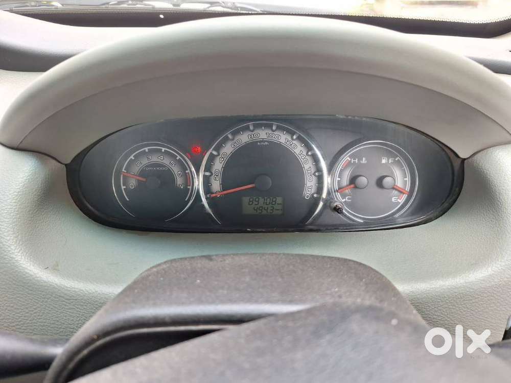 Mahindra Nuvosport N8 Amt, 2016, Diesel