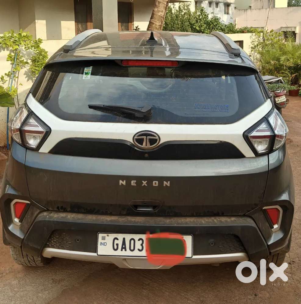 Tata Nexon With Sunroof & Extended Warranty