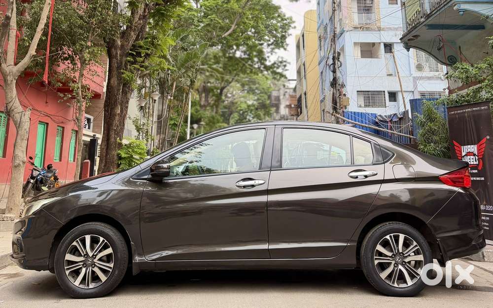 Honda City 1.5 V 4th Gen I-vtec Mt, 2017, Petrol