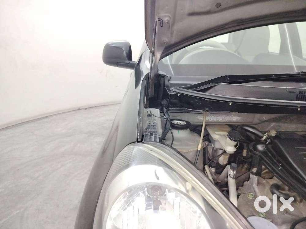 Nissan Micra Active Xv, 2016, Petrol