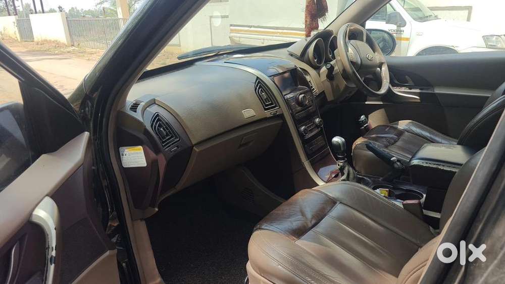 Mahindra Xuv500 2015