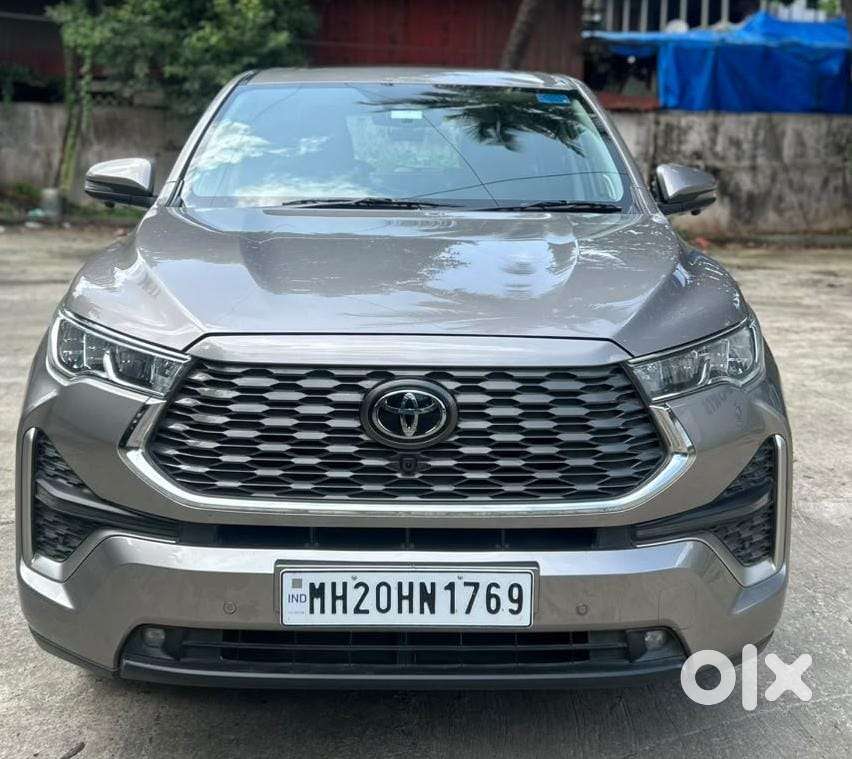 Toyota Innova Hycross 2.0 Zx (o) Hybrid 7 Str, 2025, Petrol