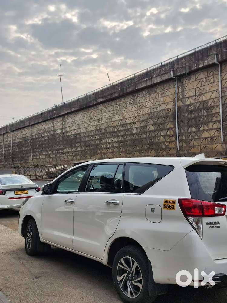 Toyota Innova Crysta 2021 Diesel Well Maintained