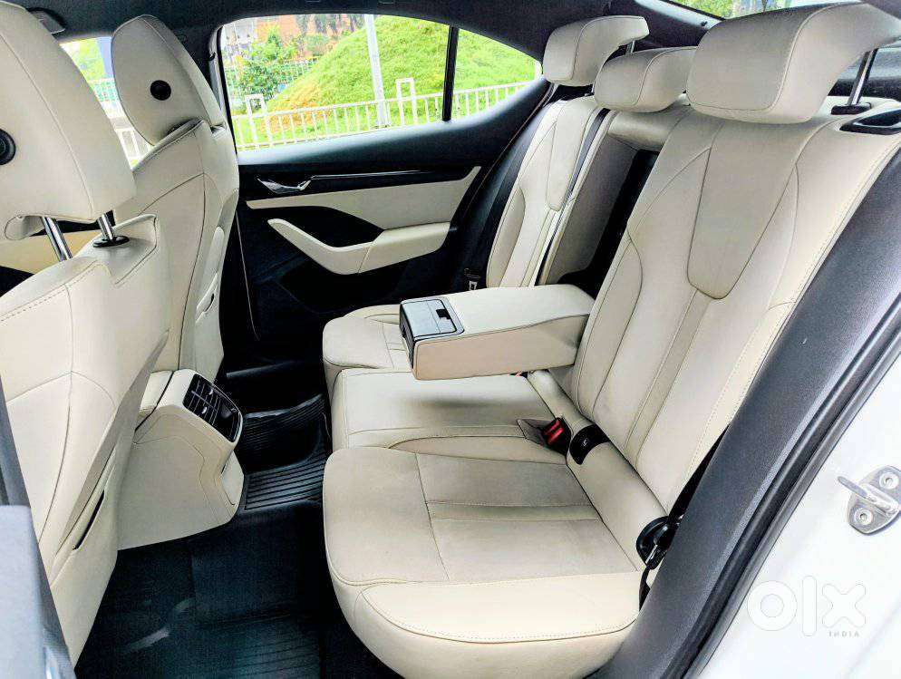 Skoda Octavia 2.0 Style Tsi At, 2022, Petrol