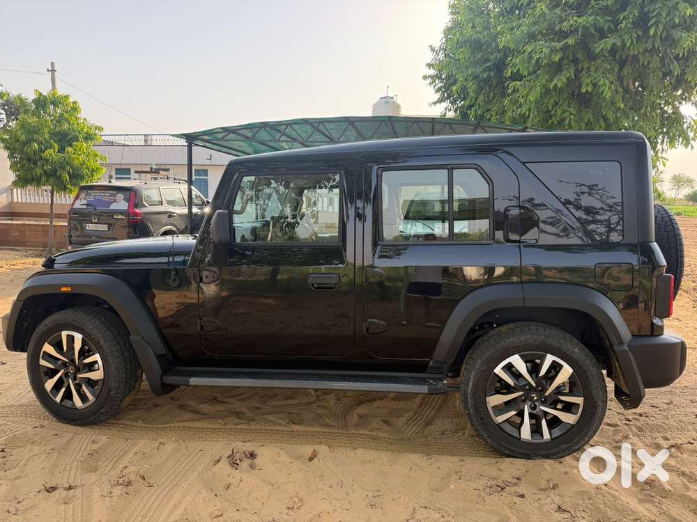 Mahindra Thar Roxx 2025