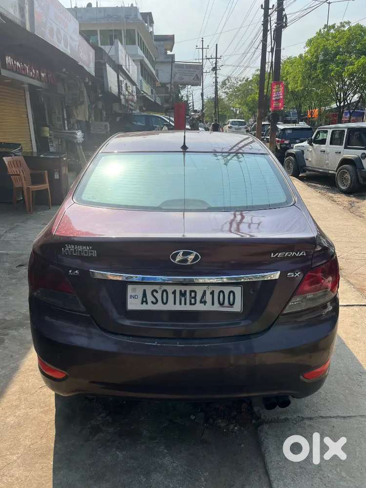 Hyundai Verna 2012 Diesel 80000 Km Driven