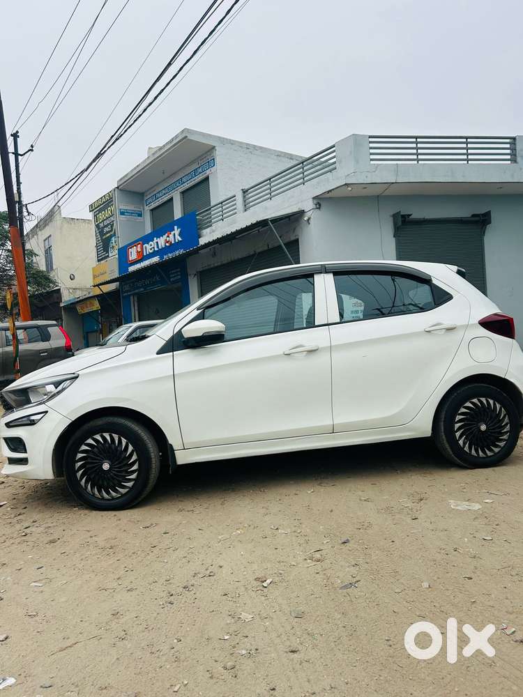 Tata Tiago 1.05 Revotorq Xt Option, 2022, Petrol