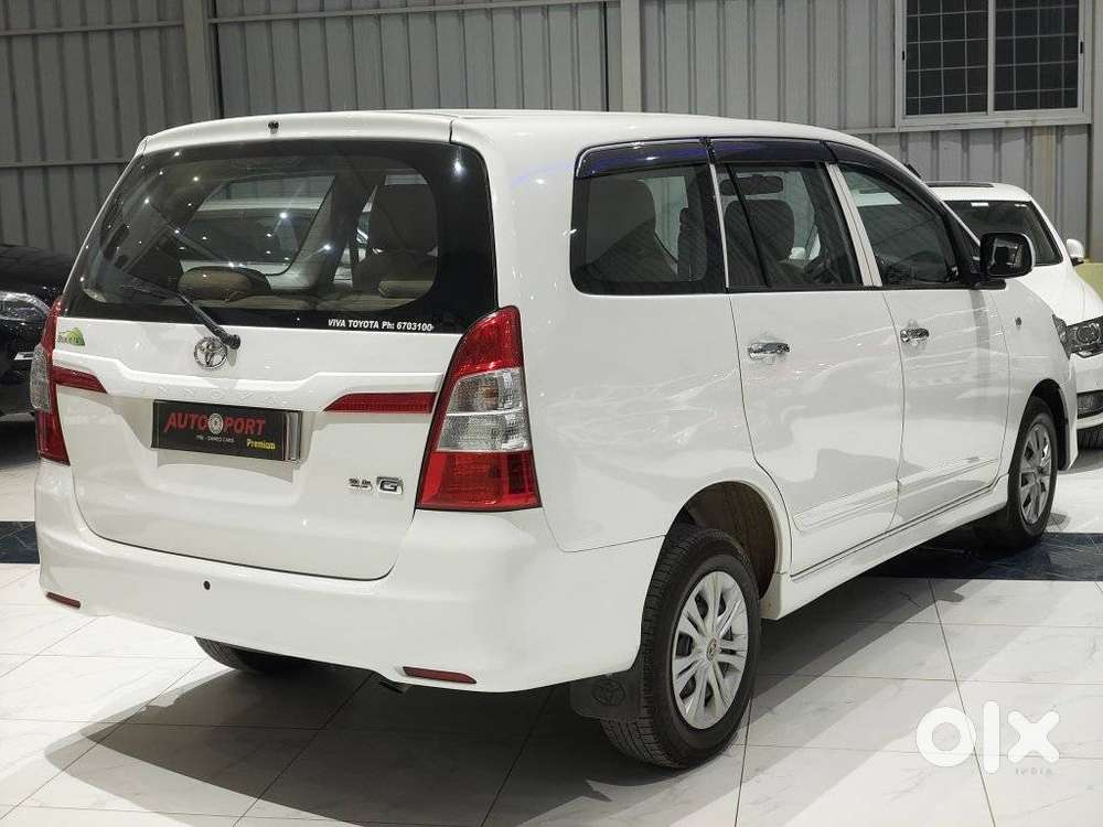 Toyota Innova 2.5 G (diesel) 7 Seater Bs Iv, 2015, Diesel