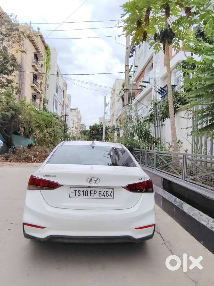 Hyundai Verna Ex 1.6 Vtvt At, 2018, Petrol