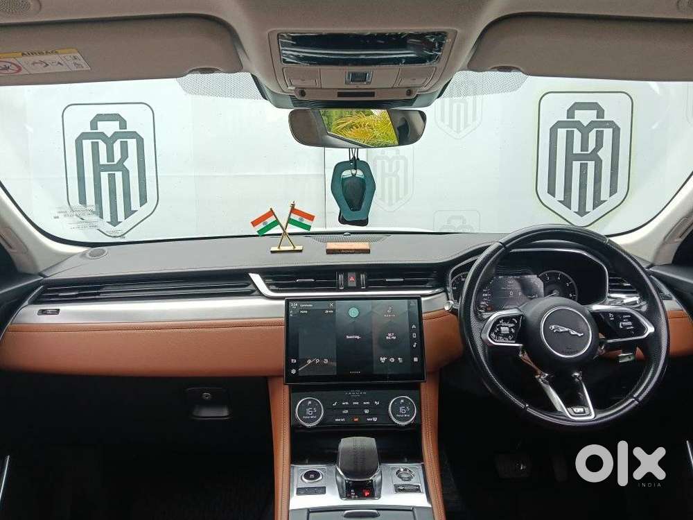 Jaguar F-pace 2.0 R Dynamic S, 2023, Petrol