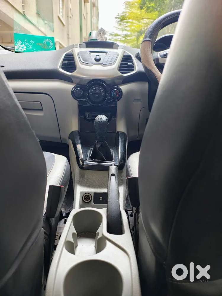 Ford Ecosport 2015 Petrol Well Maintained And Less Used