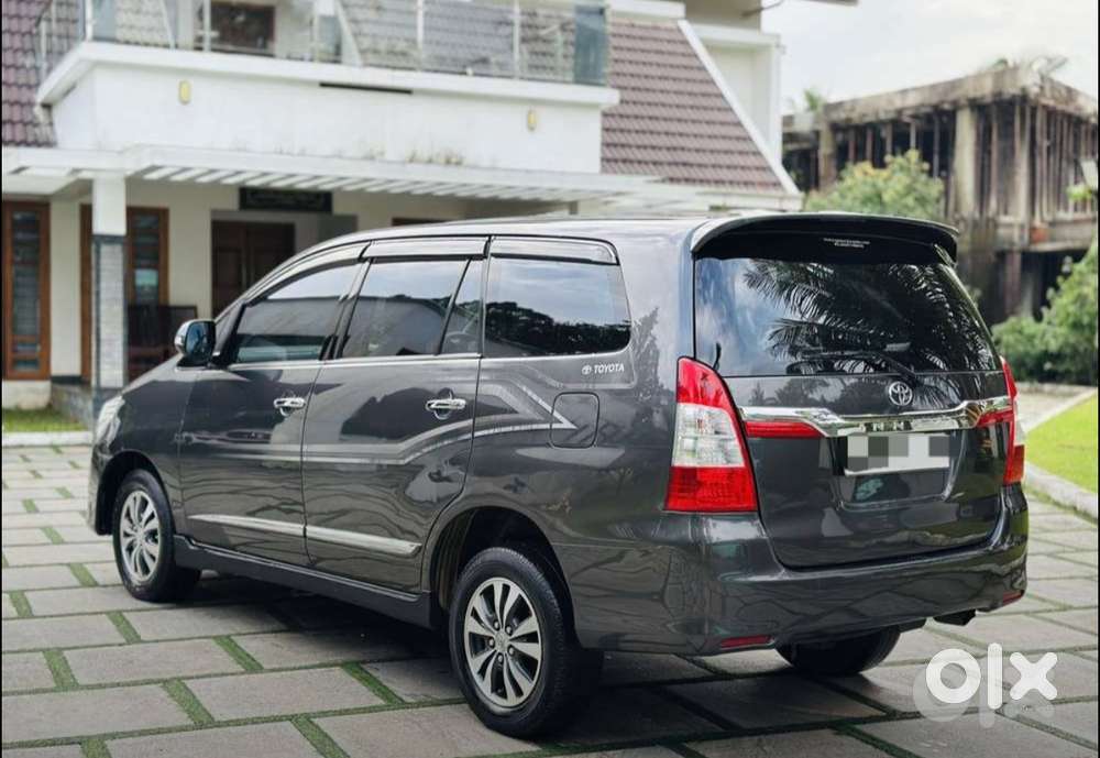 Toyota Innova 2.5 Z Diesel 7 Seater, 2015, Diesel