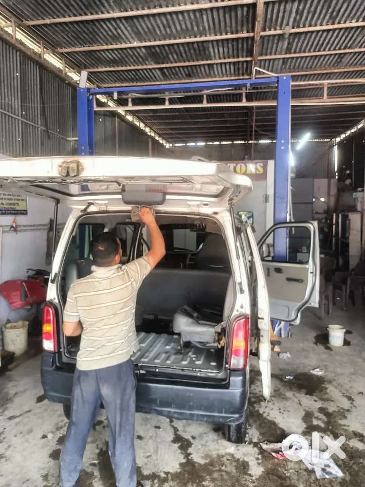 Maruti Suzuki Eeco 2010