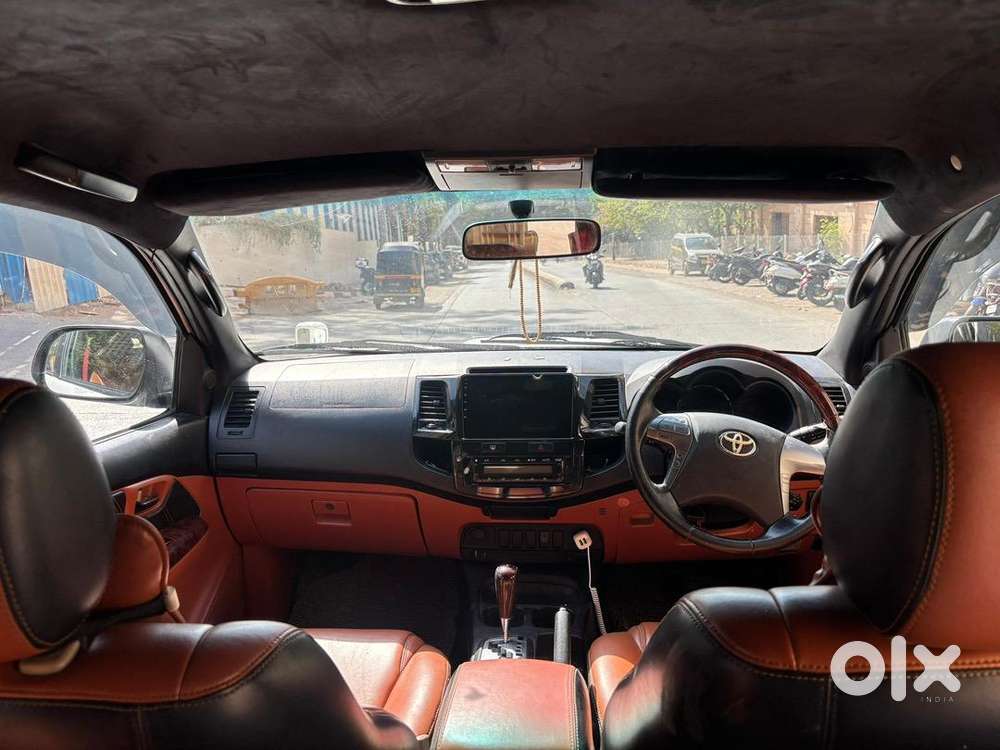 Toyota Fortuner 2015