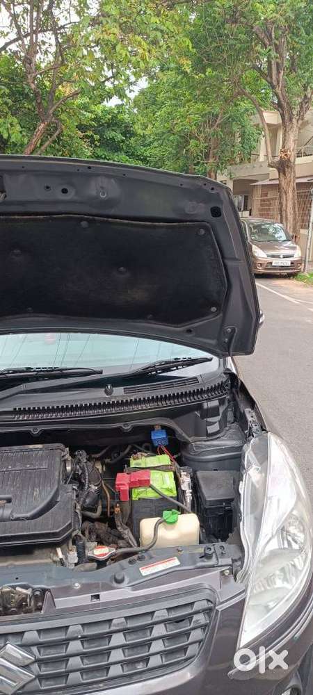 Maruti Suzuki Ertiga Zxi, 2013, Petrol