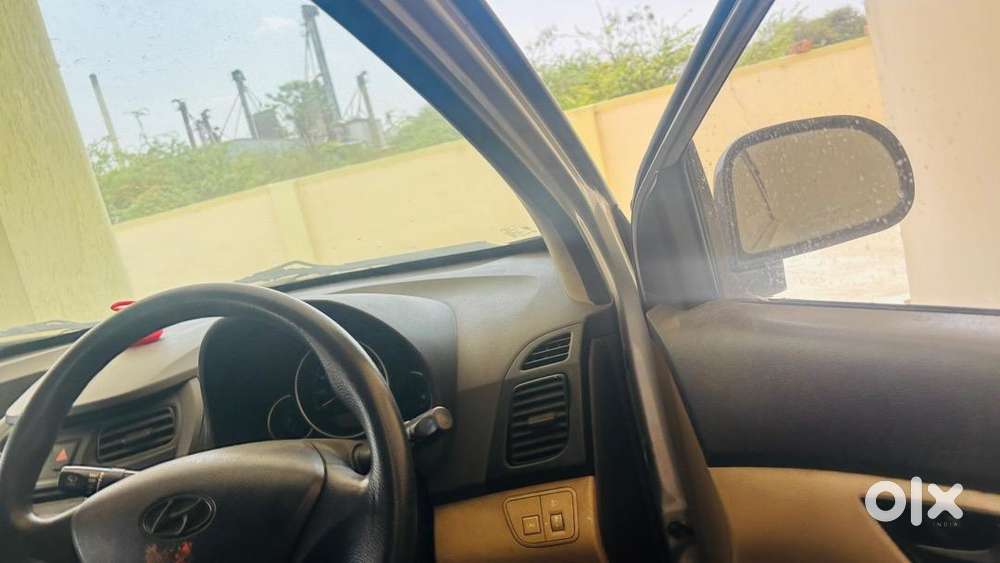 Hyundai Eon D-lite Plus (lpg/petrol) - ₹1,10,000 Well-maintained 2013
