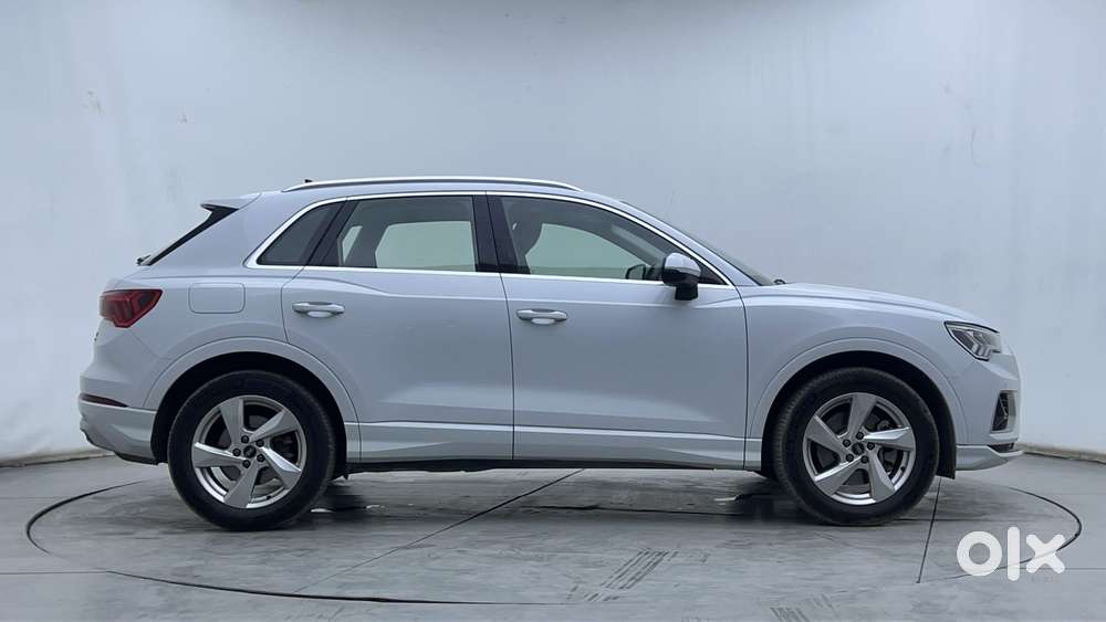 Audi Q3 40 Tfsi Premium Plus, 2022, Petrol