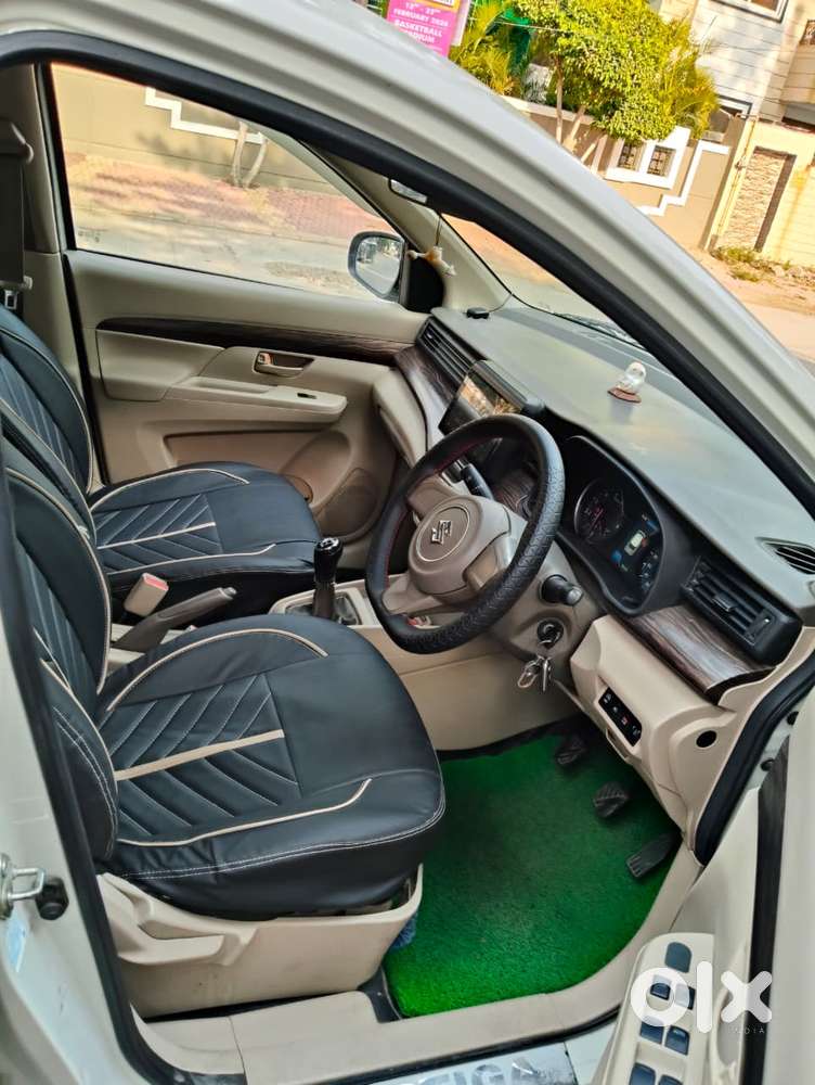 Maruti Suzuki Ertiga 2022-2023  Lxi, 2022, Cng & Hybrids