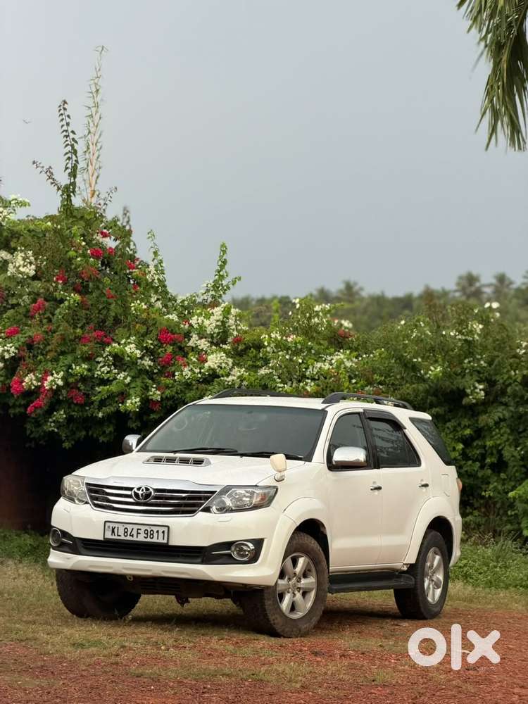 Toyota Fortuner 3.0 4x4 Manual, 2011, Diesel