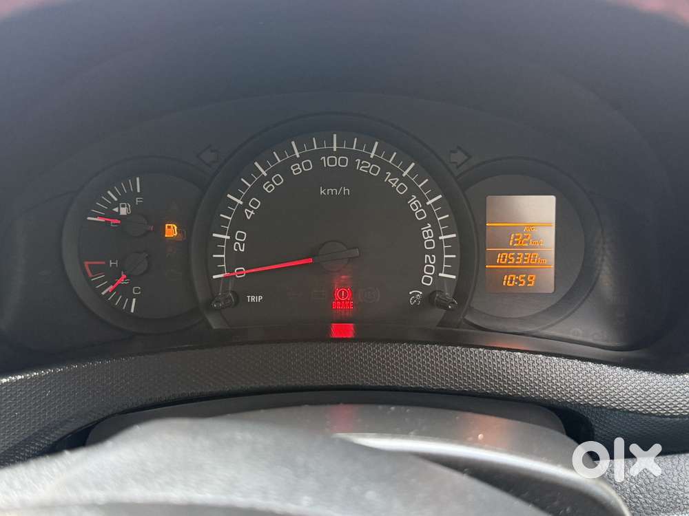 Maruti Suzuki Swift Lxi Option, 2015, Petrol