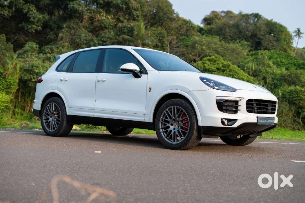 Porsche Cayenne Platinum Edition, 2016, Petrol