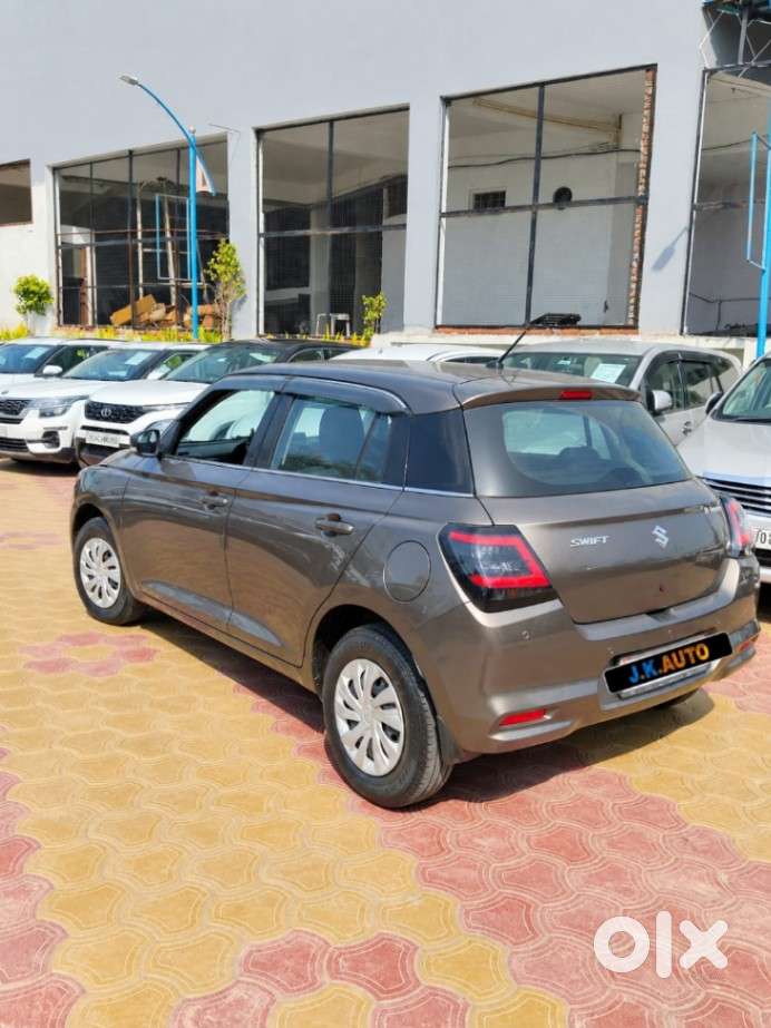 Maruti Suzuki Swift 1.2 Vxi (o), 2024, Petrol